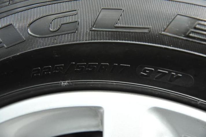 雪铁龙c2轮胎规格型号／雪铁龙c2轮胎规格型号大全