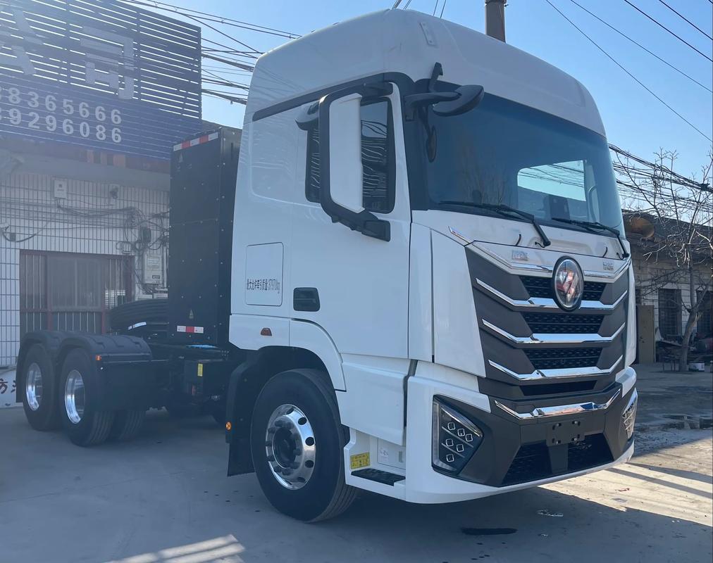 欧曼牵引车报价和图片 欧曼est牵引车最新款报价