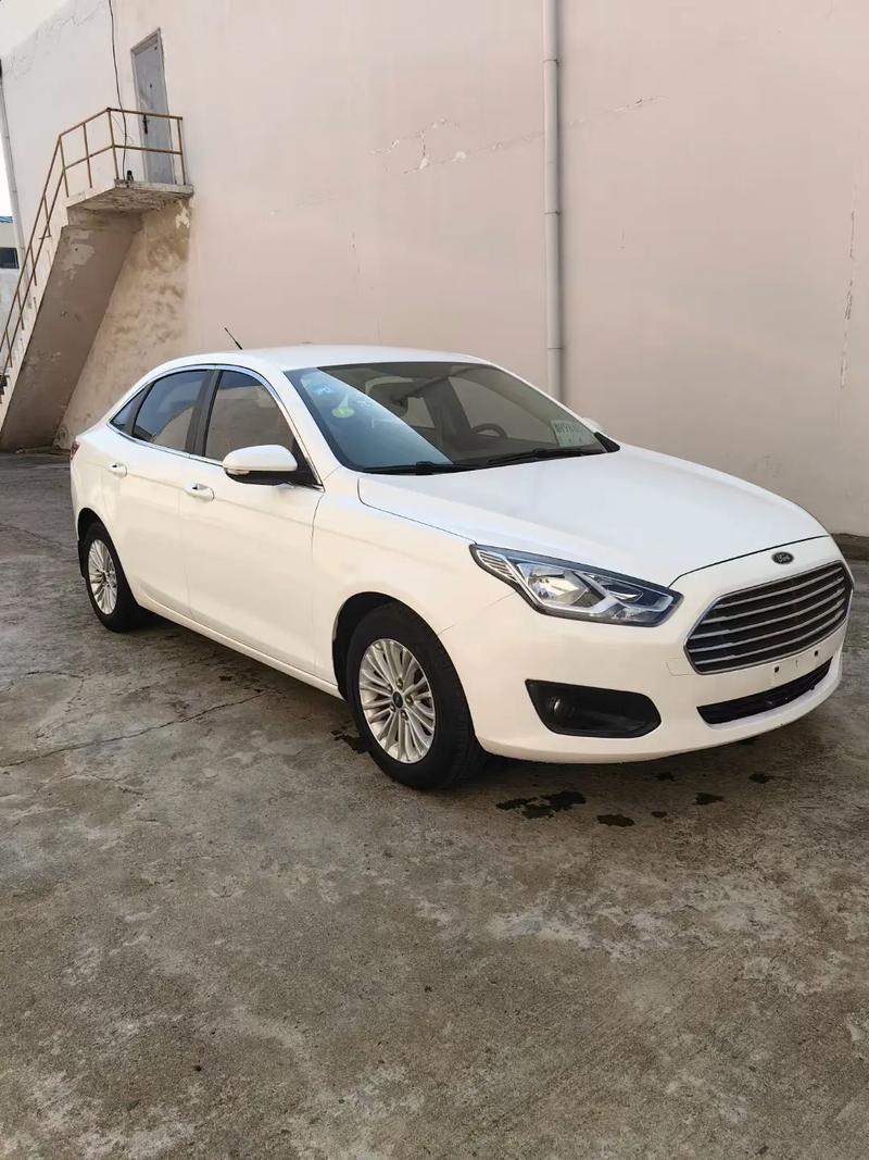 福睿斯2016款报价及图片(福睿斯15自动2017款报价)