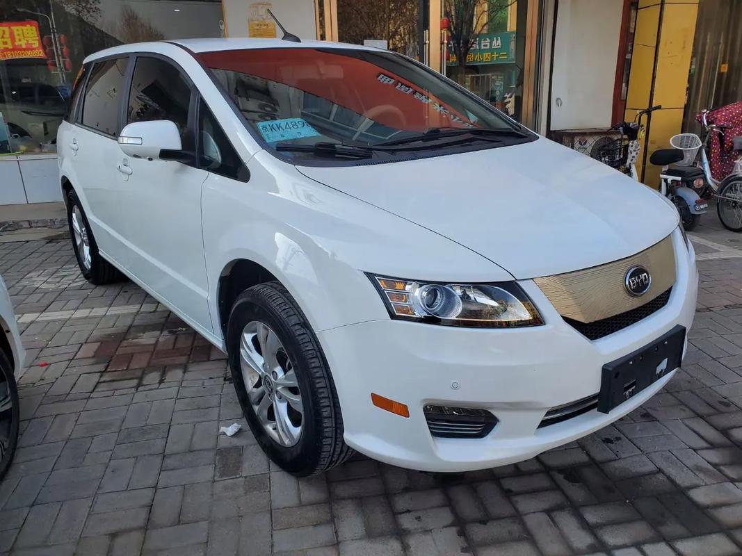 比亚迪e6为什么这么贵,比亚迪e6是纯电动汽车吗