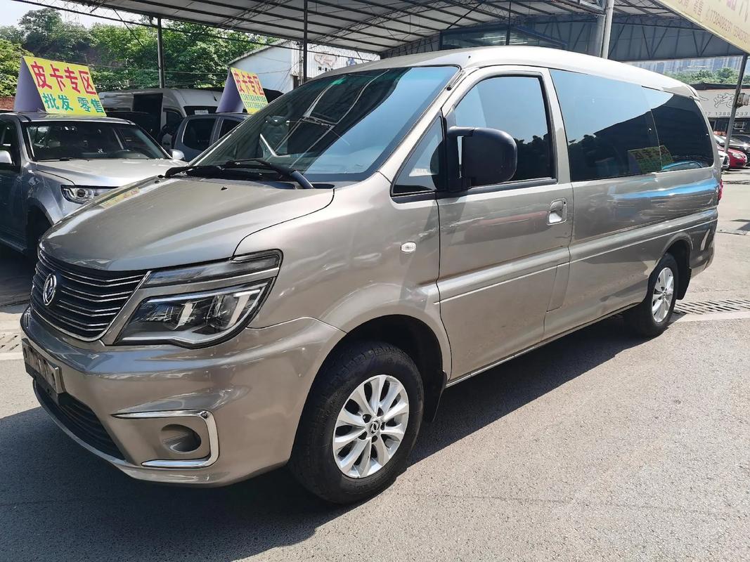 东风7座车／东风7座车图片