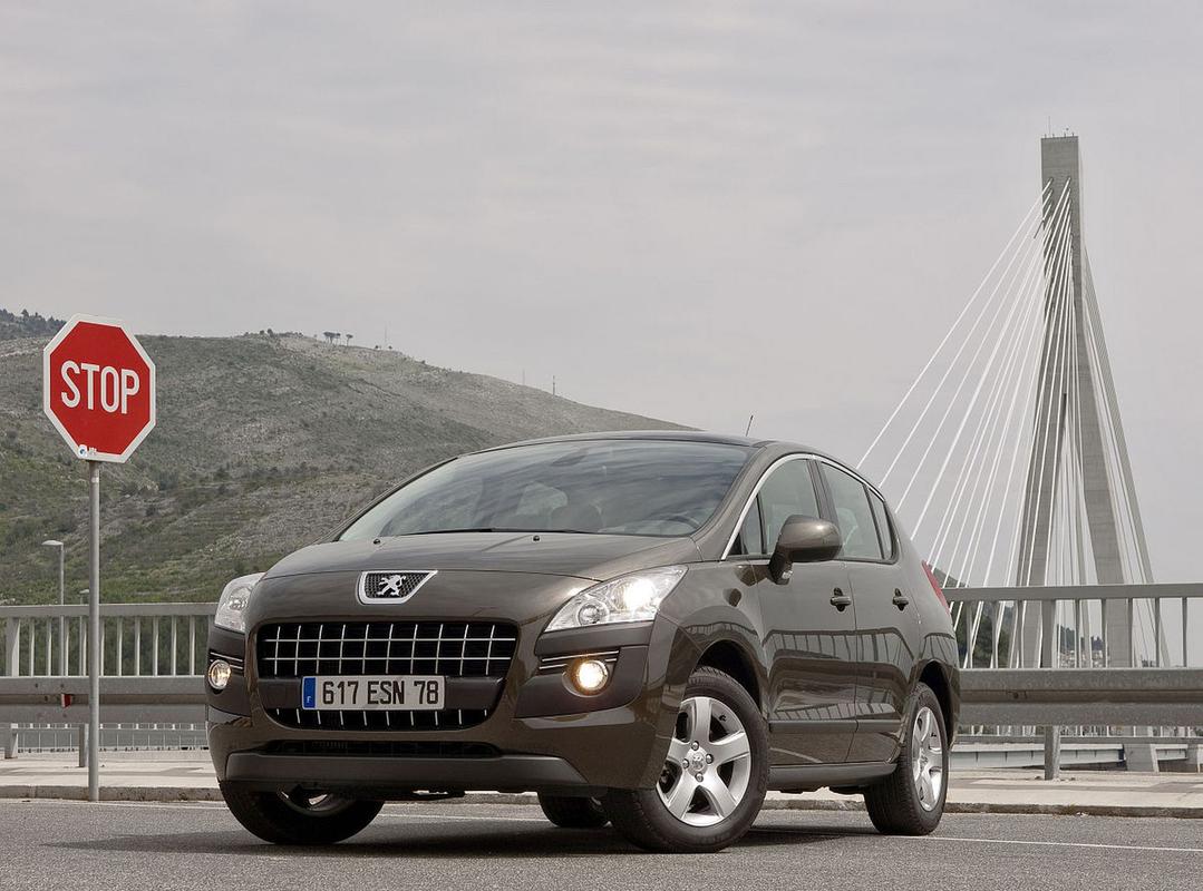 哪一年的标致3008最好(标致300816t烧机油怎么解决)