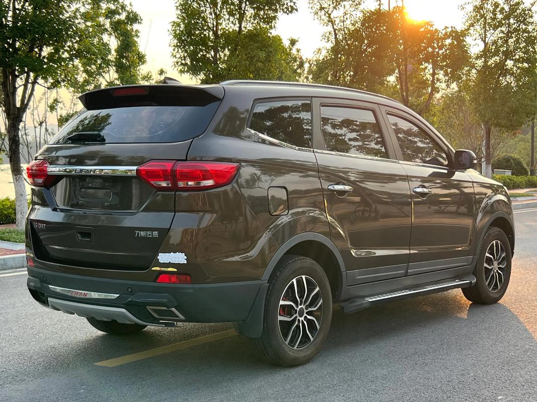 力帆七座suv报价及图片,力帆七座汽车报价及图片