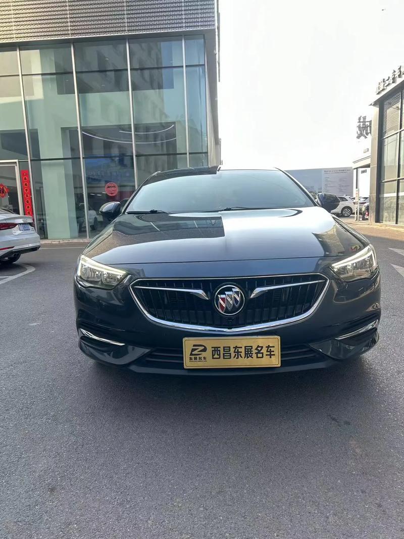 别克君威顶配多少钱/别克君威全能潮流家轿高配