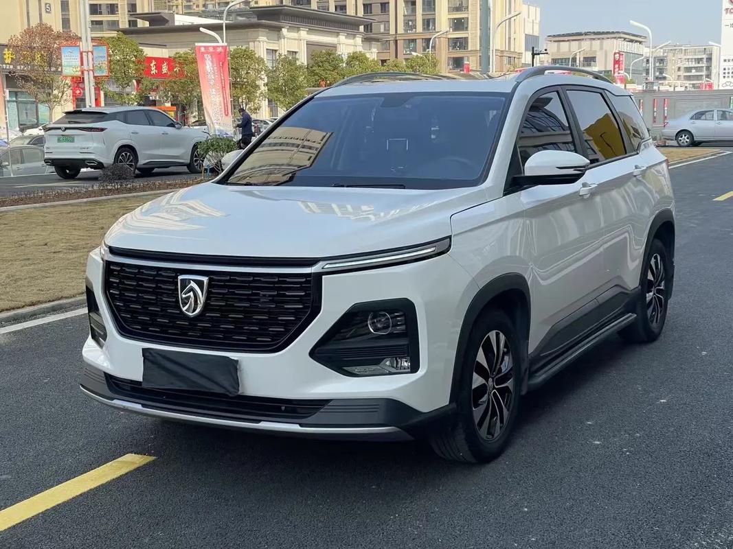 宝骏530价格多少钱五座/宝骏530七座新车价格